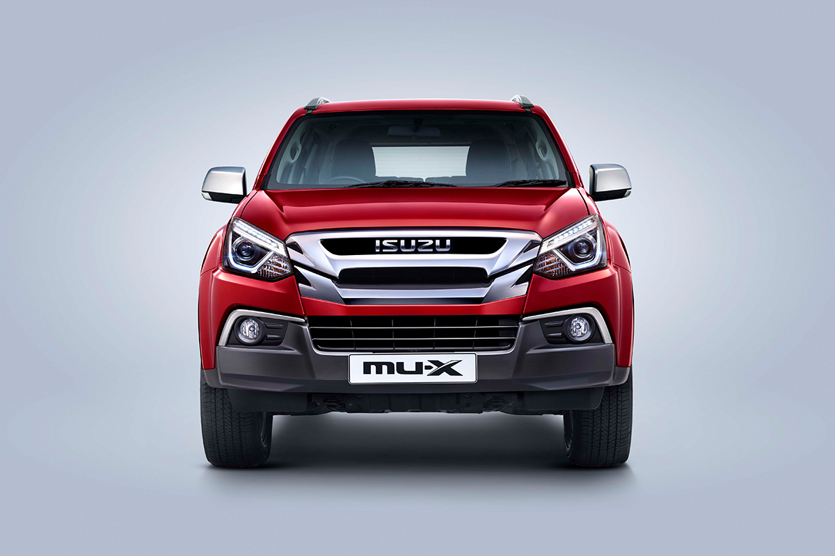 2021 BS6 Isuzu MU-X Launched at Rs 33.23 Lakhs