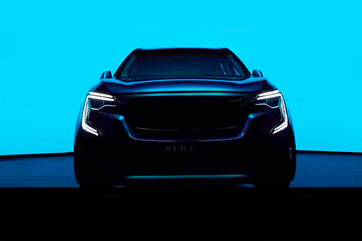 Mahindra XUV700 Global Debut on August 14 