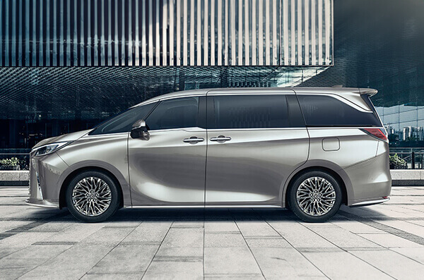 Lexus LM 350h Bookings Halted in India Due to High Demand Since Launch