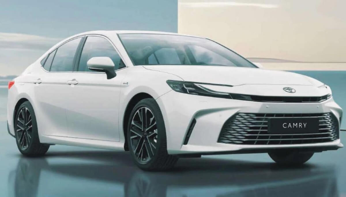 Toyota Has Unveiled Its New Toyota Camry At INR 48 Lakh 