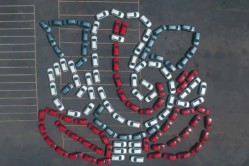 Jeep Creates Lord Ganesha Idol with 122 Compass SUV