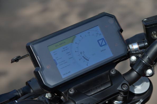 full-colour TFT screen can be paired to a smartphone via Bluetooth. 