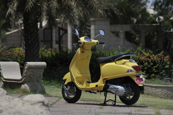 Styling is very smooth, and the scooter looks light and petite.