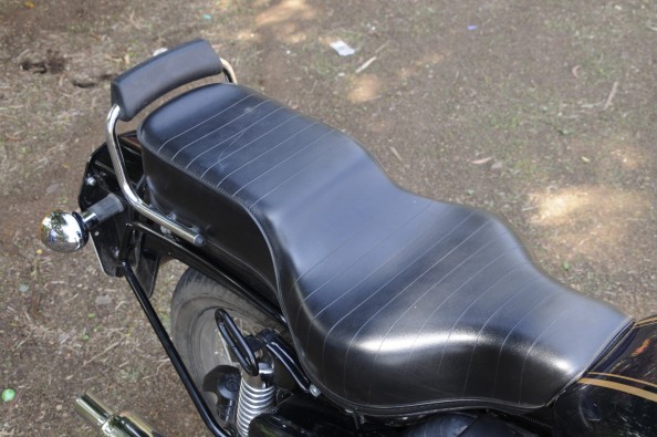 	280mm Disc, 2-Piston caliper setup in front.