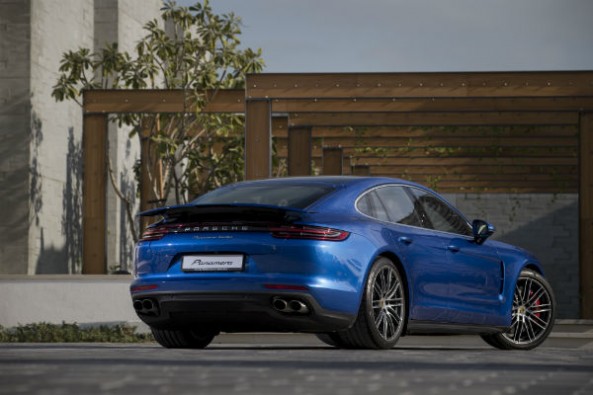 The hunchback looks roofline has been ditched for a sportier, faster silhouette. 