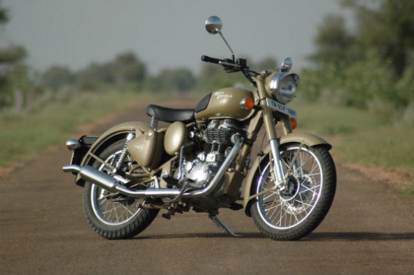 Chromed-out bits on the motorcycle give it the classic retro look.