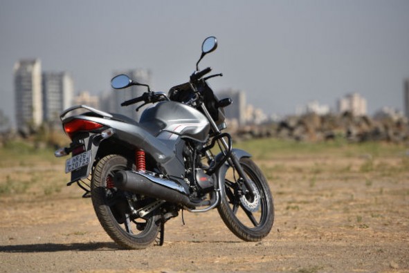 Hero Achiever rear