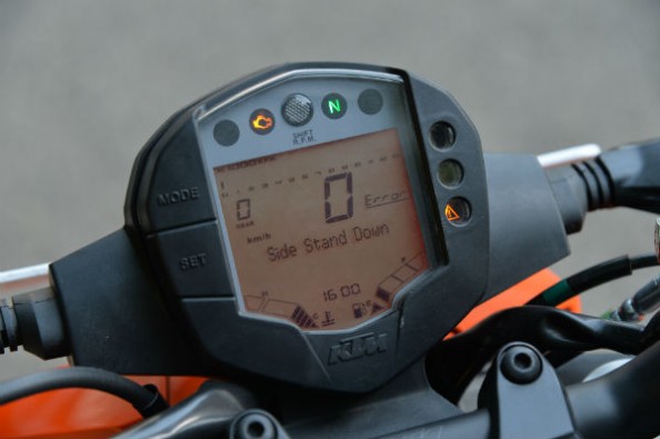 Instrument console similar to Duke 200