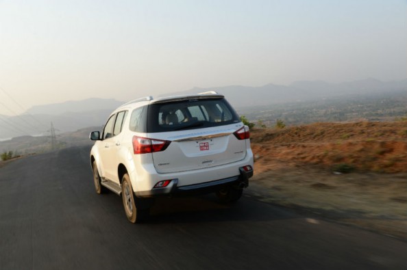 This SUV feels most comfy when driven in a relaxed manner. 