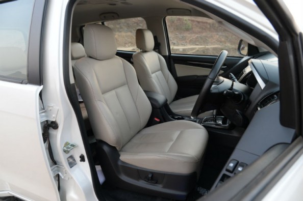 Isuzu MU-X front seats