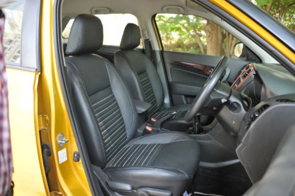Maruti Vitara Brezza front seats