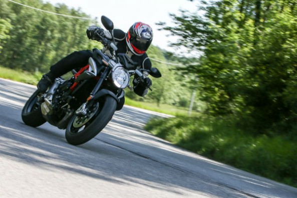 2017 MV Agusta Brutale 800 review