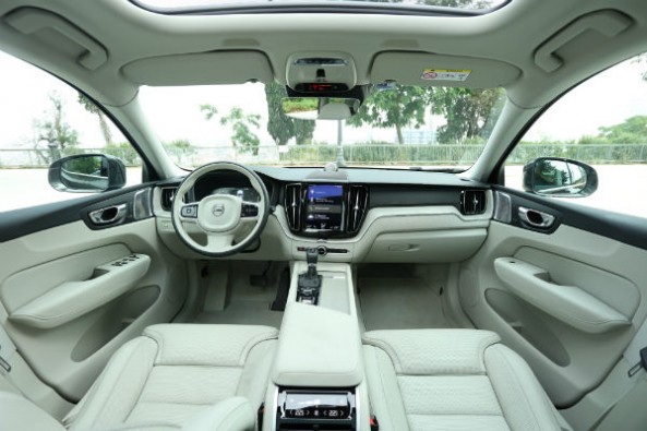 Volvo XC60 cabin