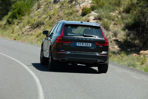 Volvo XC60 rear tracking