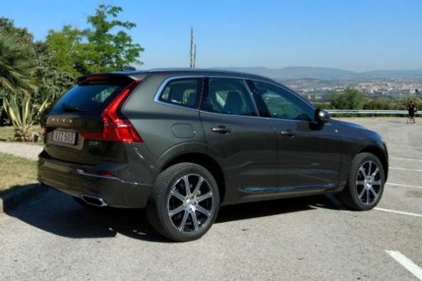 Volvo XC60 rear