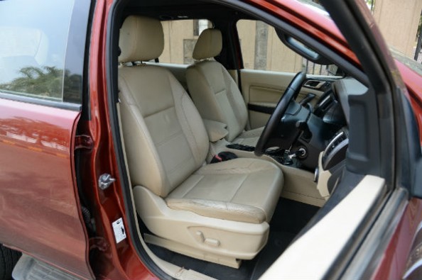 Ford Endeavour front seats