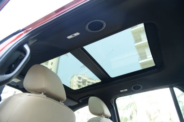 Ford Endeavour sunroof