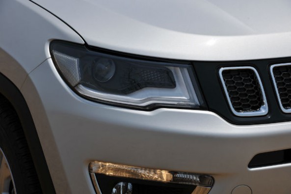 Jeep Compass headlamps
