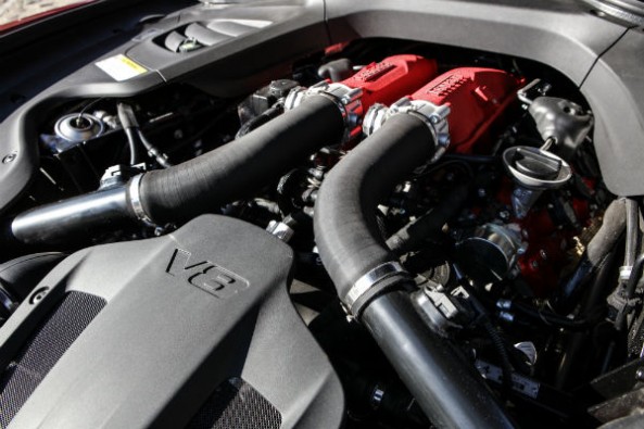 Ferrari GTC4Lusso T engine