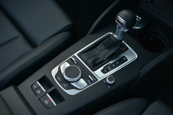 Audi A3 Cabriolet 2017: seven-speed dual-clutch automatic gearbox