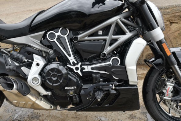 Ducati xDiavel two-cylinder engine