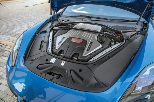 Porsche Panamera Turbo