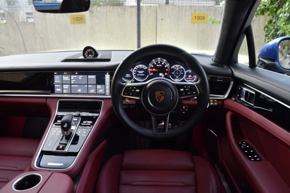 Porsche Panamera Turbo 