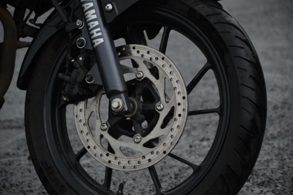 Despite being the priciest here, the FZ doesn't get ABS even as an option. 