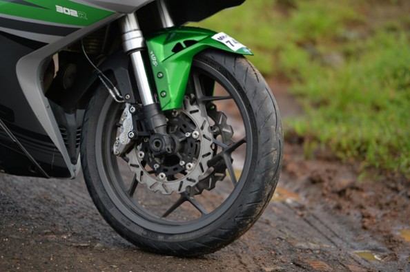 ABS-equipped twin disc set-up.