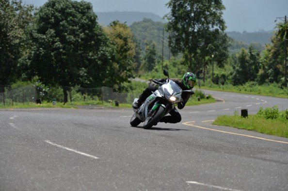 Benelli 302R cornering.
