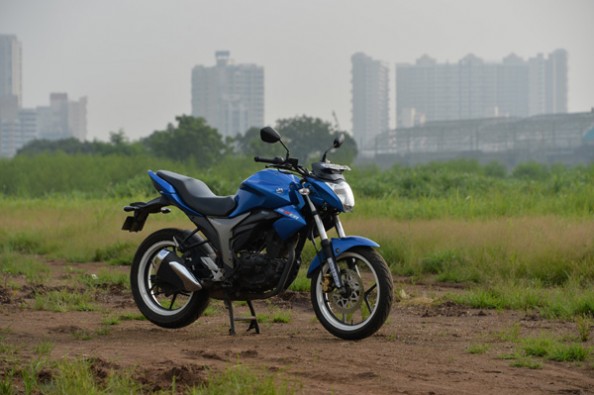 Suzuki Gixxer front.