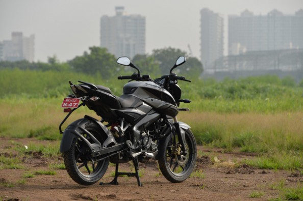 Bajaj Pulsar NS160 rear.