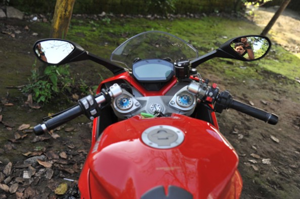 Aggressive riding position for a sport-tourer.