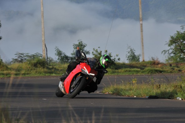 SuperSport has 48 degrees of cornering clearance.