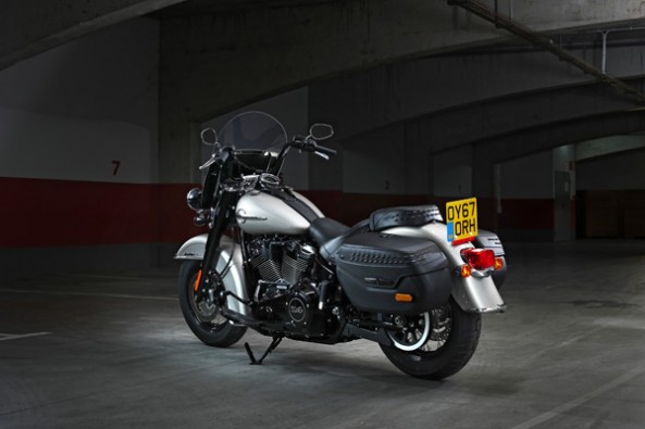 Harley-Davidson Heritage Classic front.