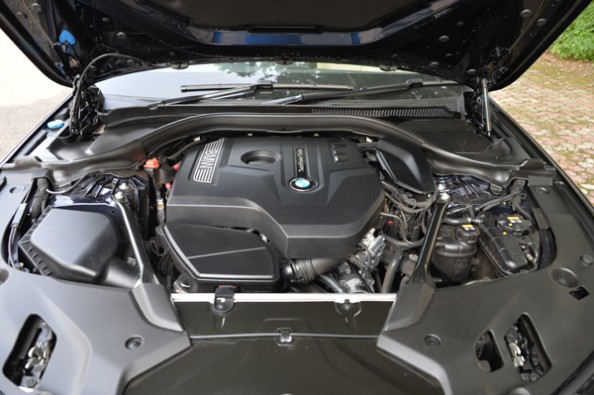 Four cylinders instead of six for the G30.