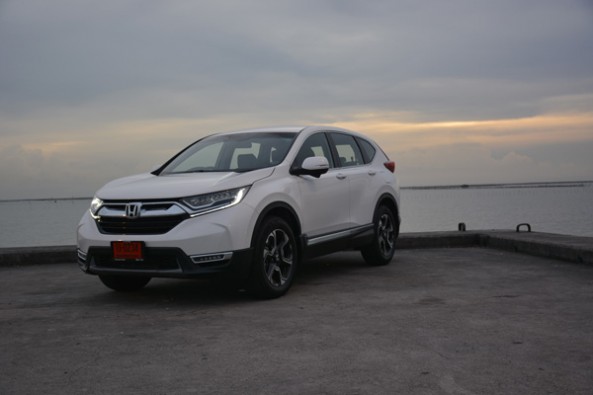 Honda CR-V front.