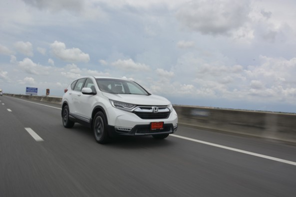 Honda CR-V driving.