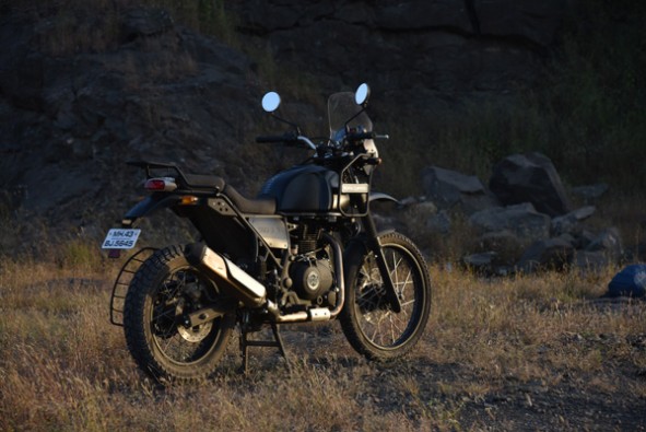 Royal Enfield Himalayan FI front.