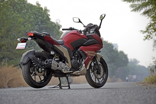 Rear view of the Fazer 25.