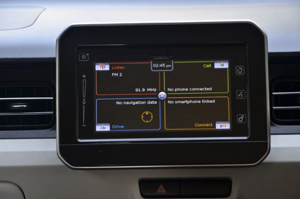 Maruti's touchscreen with Apple Carplay and Android Auto.