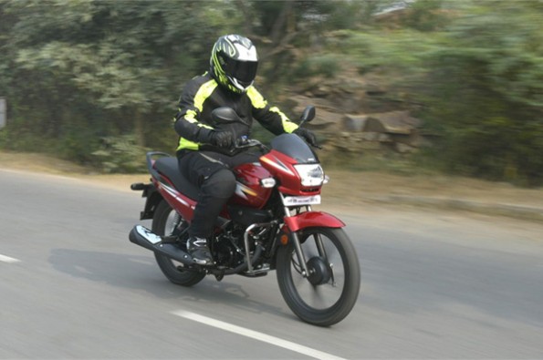 Super Splendor front view.