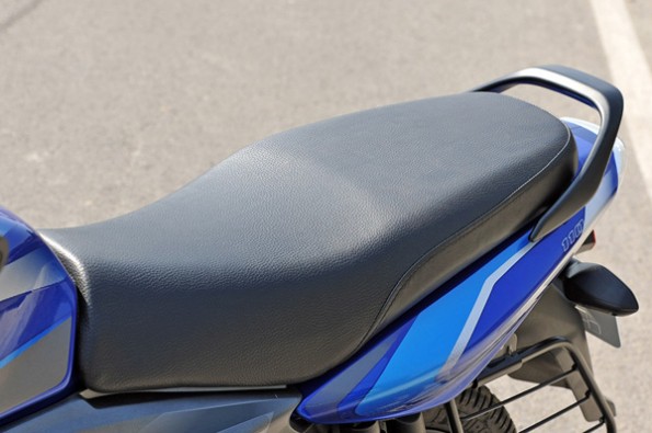 Flat but comfortable seat on the Discover.