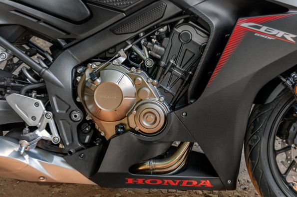 The gold-finished engine casing inspired from the Fireblade.