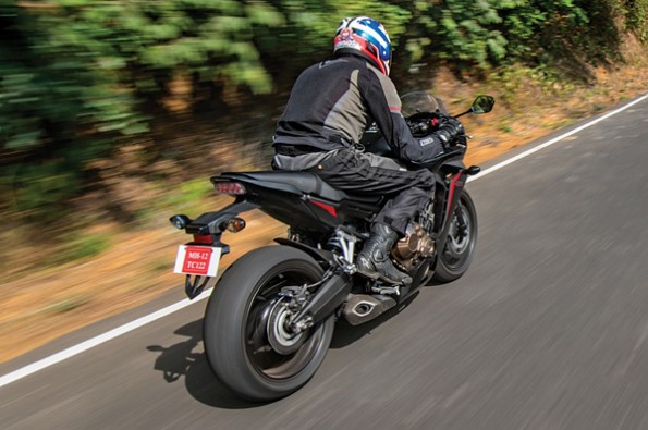 The tailight is now a clear lens unit.