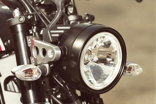 Small headlight is well-designed.