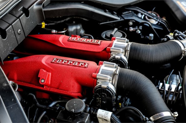 The red engine cover is hiden under the folding top.