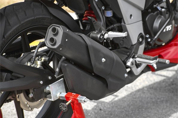 The shotgun exhaust from the RTR 200.