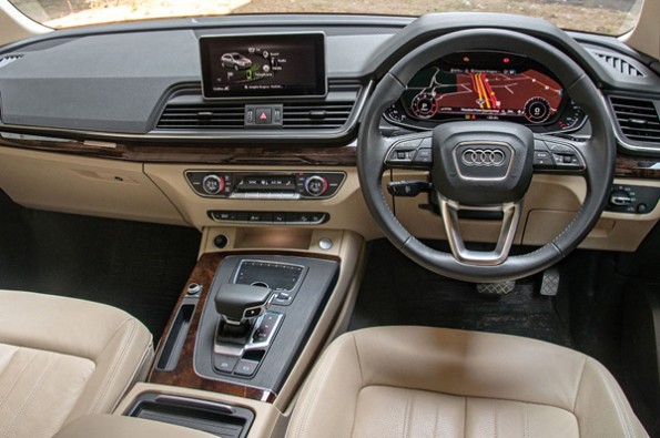 High quality interior in the Q5.
