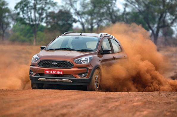 The front of the Ford looks chunky.